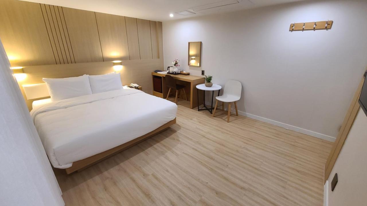 Hotel Andrest Пусан Екстериор снимка